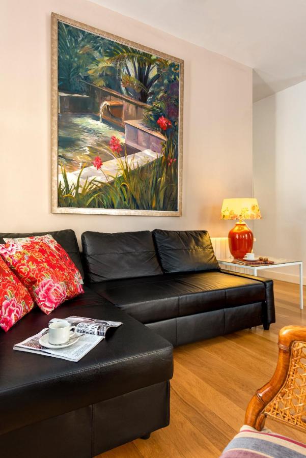 Cathedral Apartment, First Floor เซบีญา ภายนอก รูปภาพ